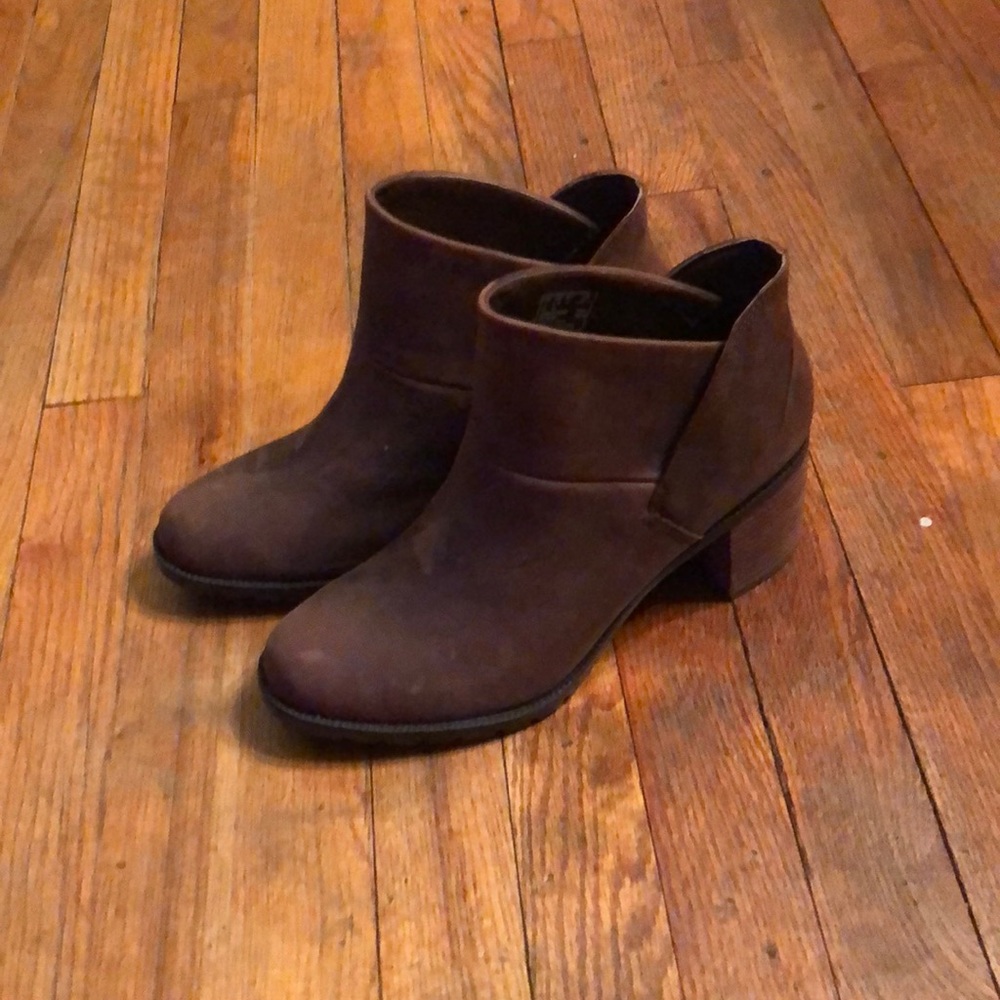 Clark’s booties